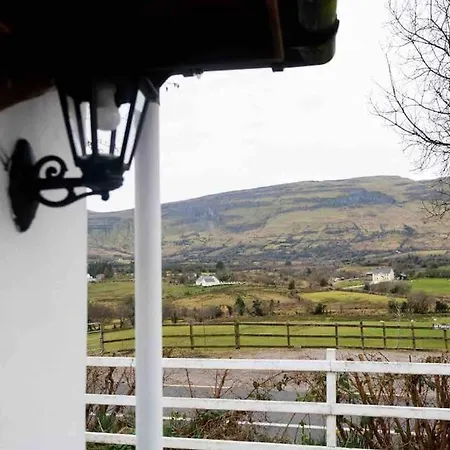 Holiday home Ghleann Eada *